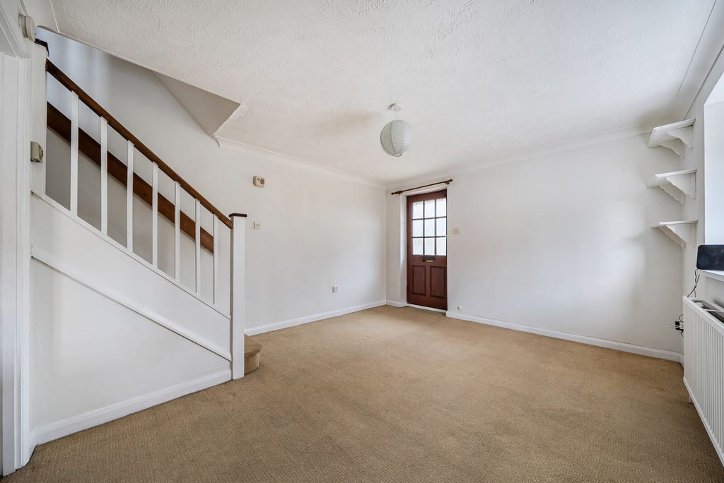 Property photo 3 of 12 1415657-10-699323...