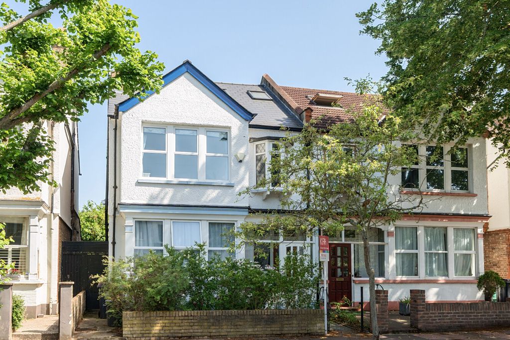 Property photo 1 of 19 1483586-1-6A3A9d2...