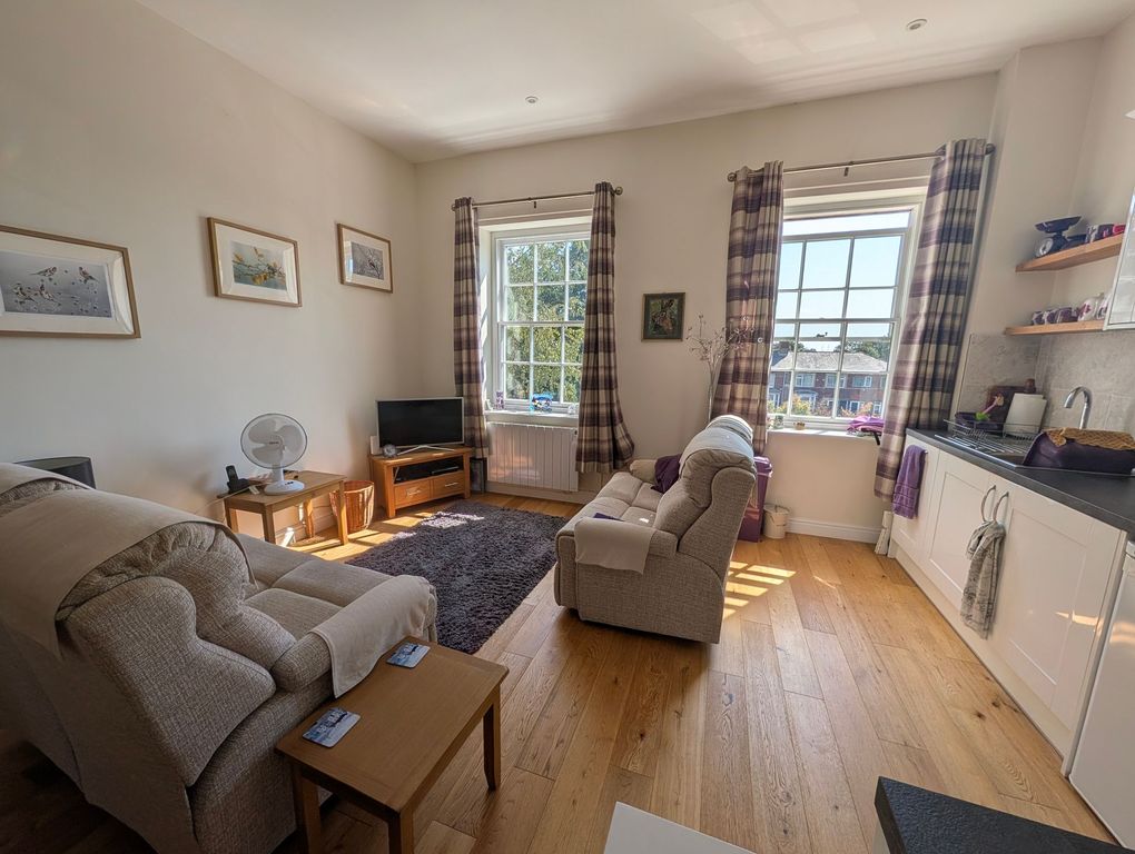 Property photo 3 of 9