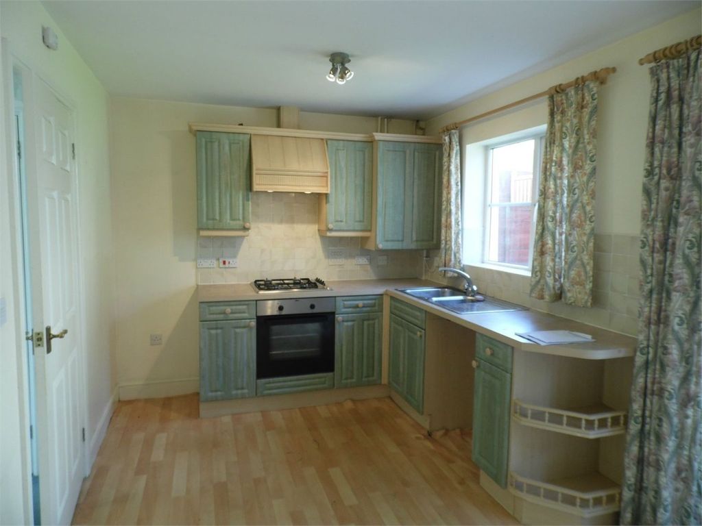 Property photo 3 of 6