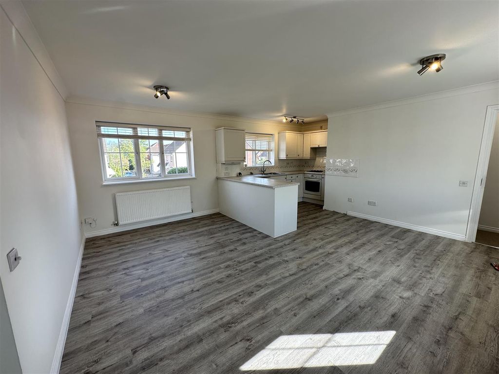 Property photo 3 of 11 Img_5469.Jpg