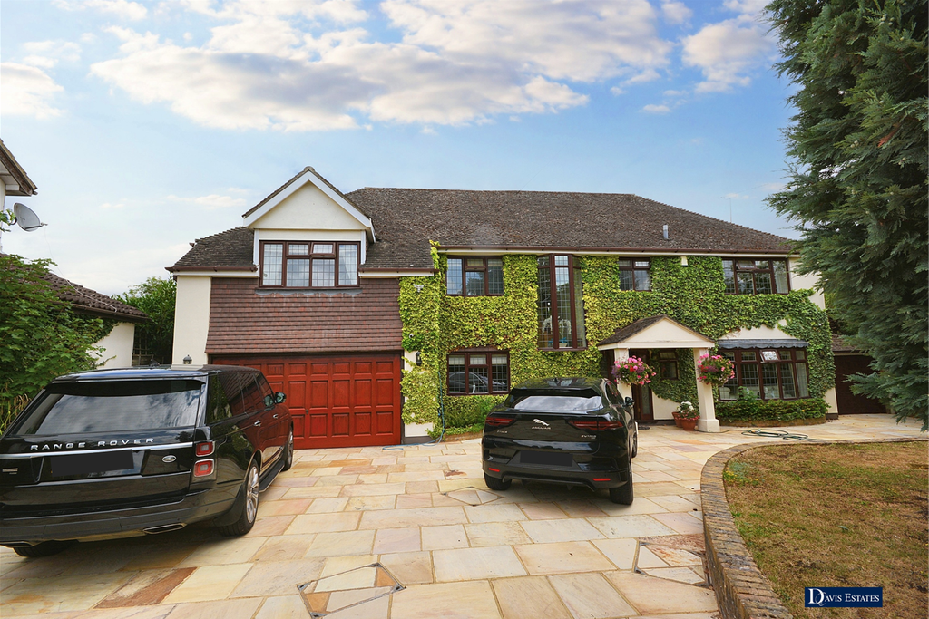 Property photo 1 of 31