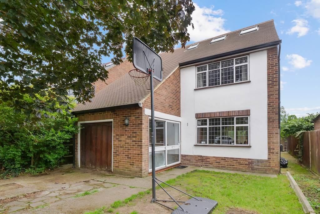Property photo 1 of 10 Main Pic - 1 Fifehead.Jpg