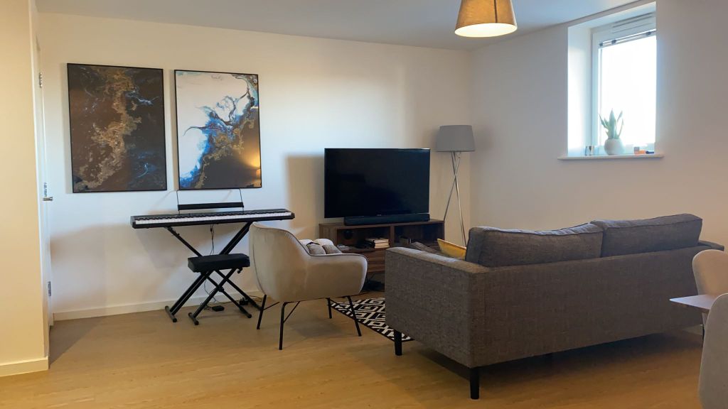Property photo 1 of 6