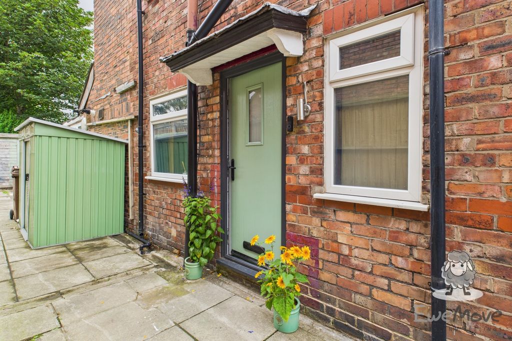 Property photo 2 of 14 3