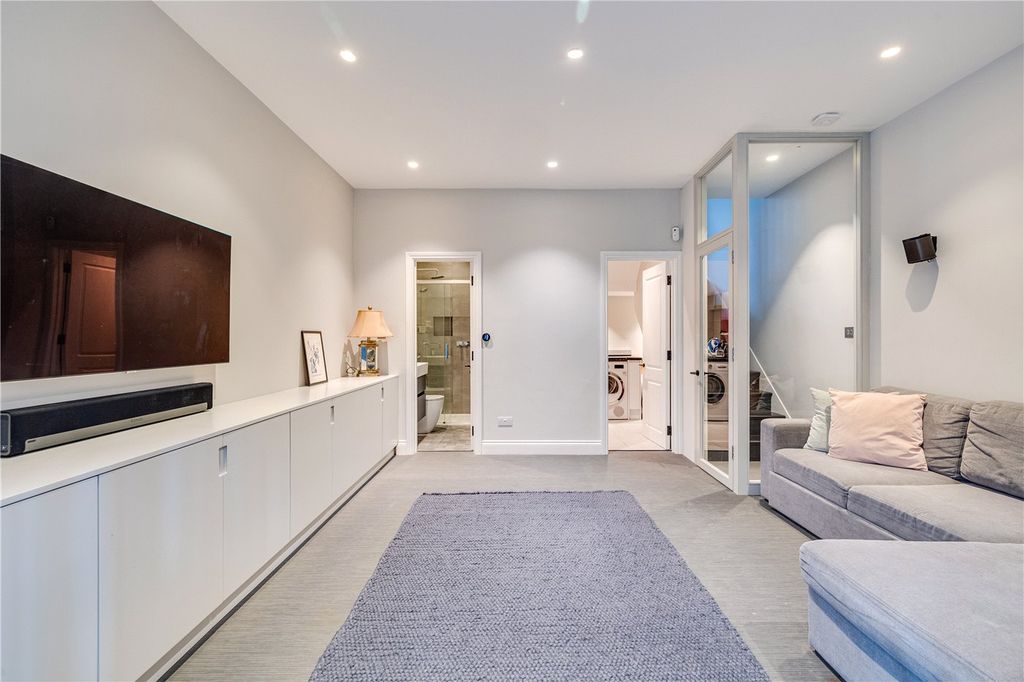 Property photo 2 of 15 Picture No. 02