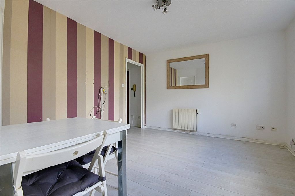 Property photo 3 of 11 Picture No. 06