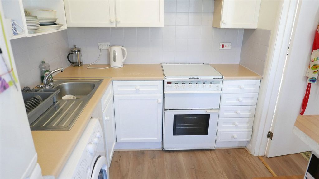 Property photo 3 of 11 Picture No. 02