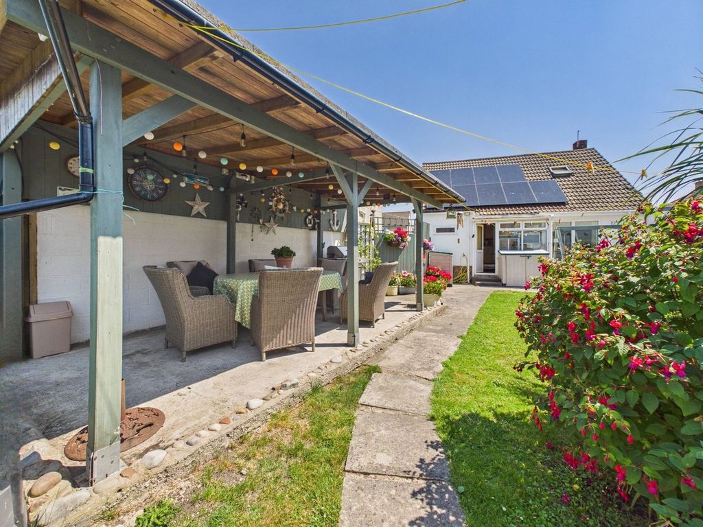 Property photo 2 of 24