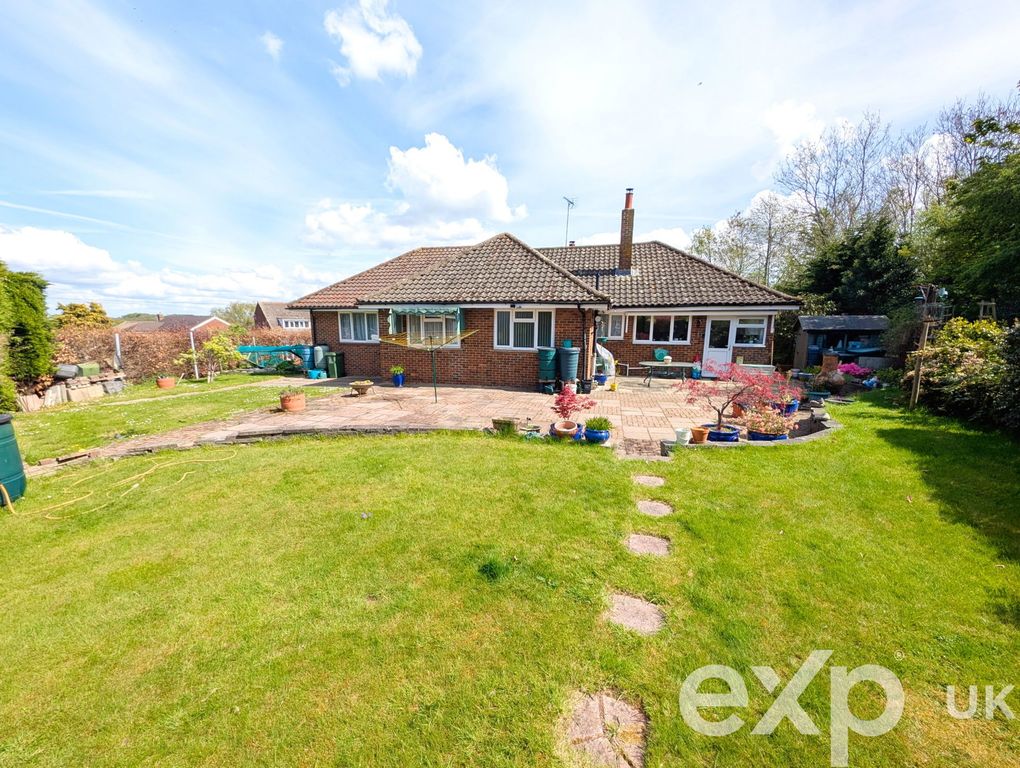 Property photo 2 of 18