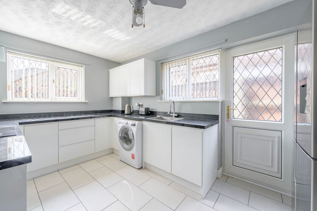 Property photo 2 of 15
