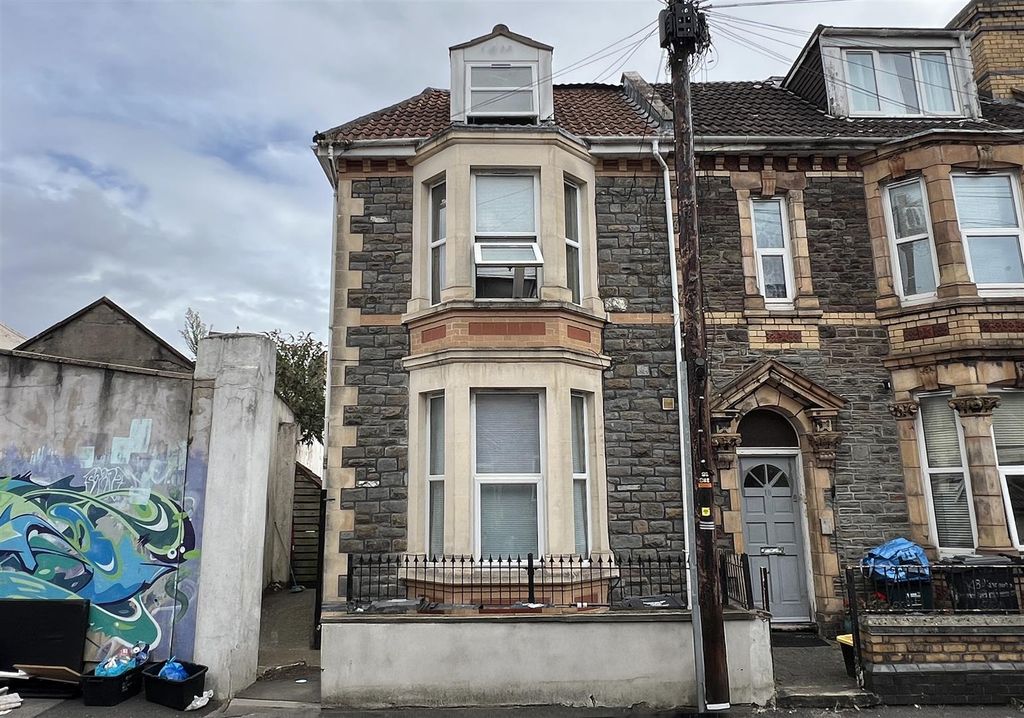 Property photo 1 of 13 1 - Block Of Flats For Auction, Easton.Jpg
