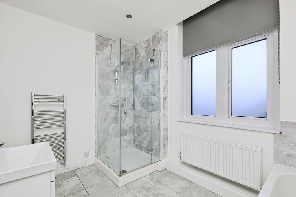 Additional image 15 of 3 bed flat for saleSt. Marys Gate, Derby, Derbyshire DE1