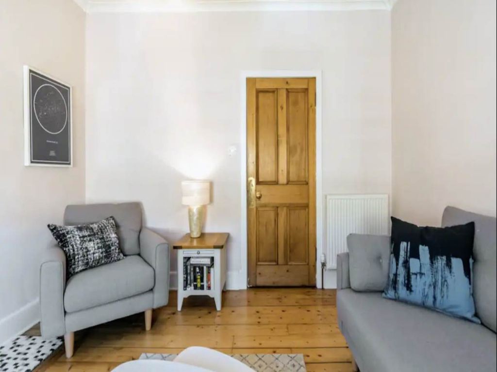 Property photo 3 of 10 31413