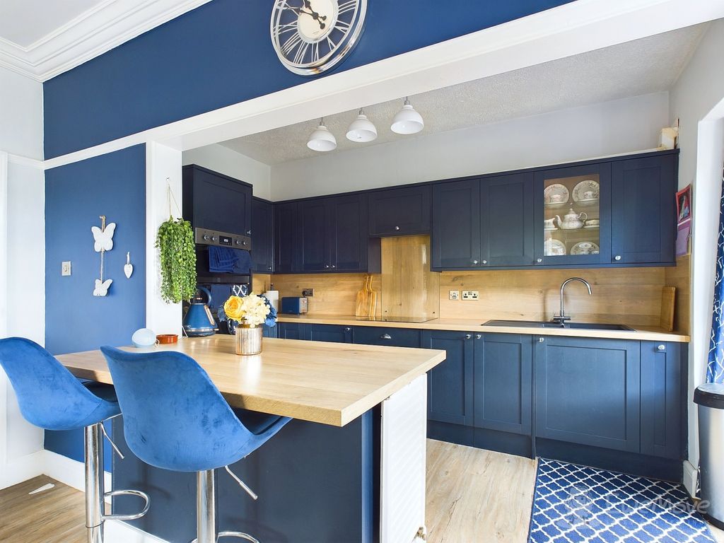 Property photo 1 of 16 Kitchen