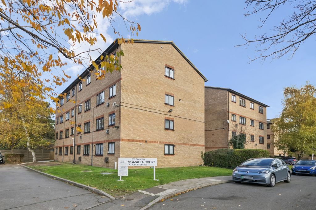 Property photo 1 of 14 Photo 10