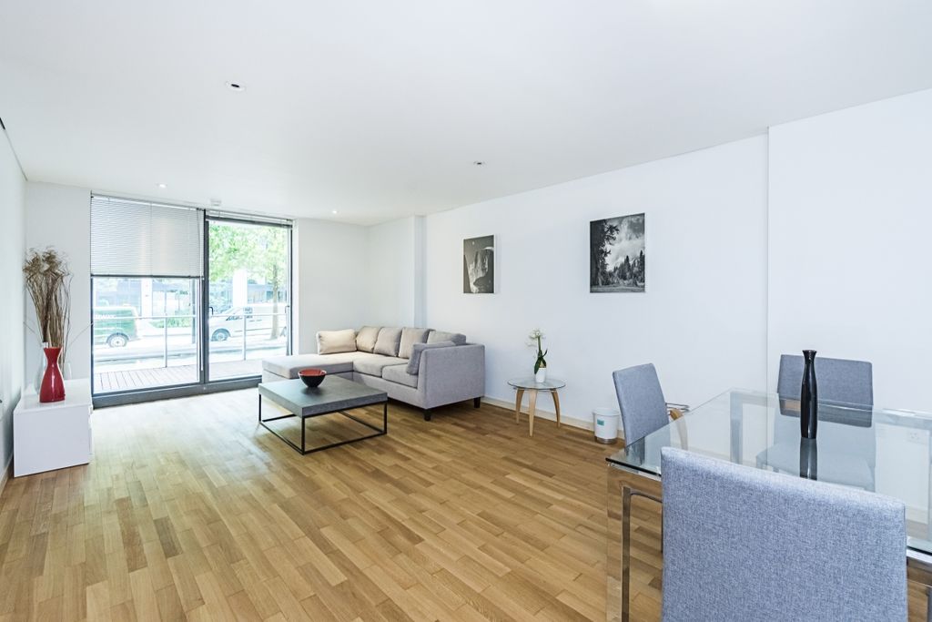 Property photo 1 of 8 Reception Room
