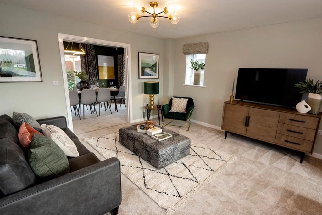 Property photo 3 of 8