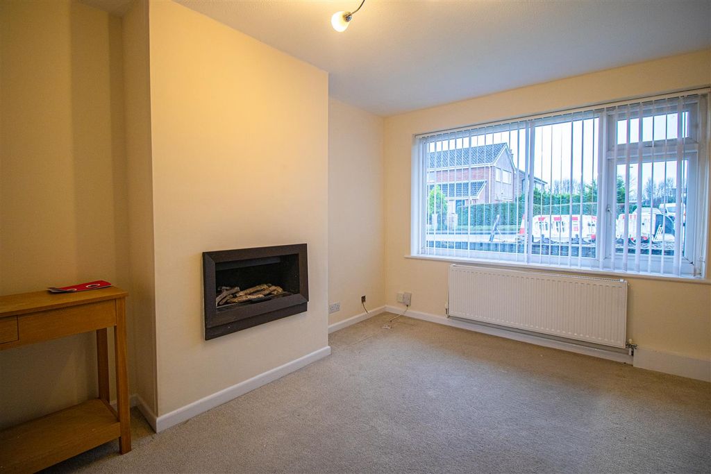 Property photo 2 of 10 Reception 1