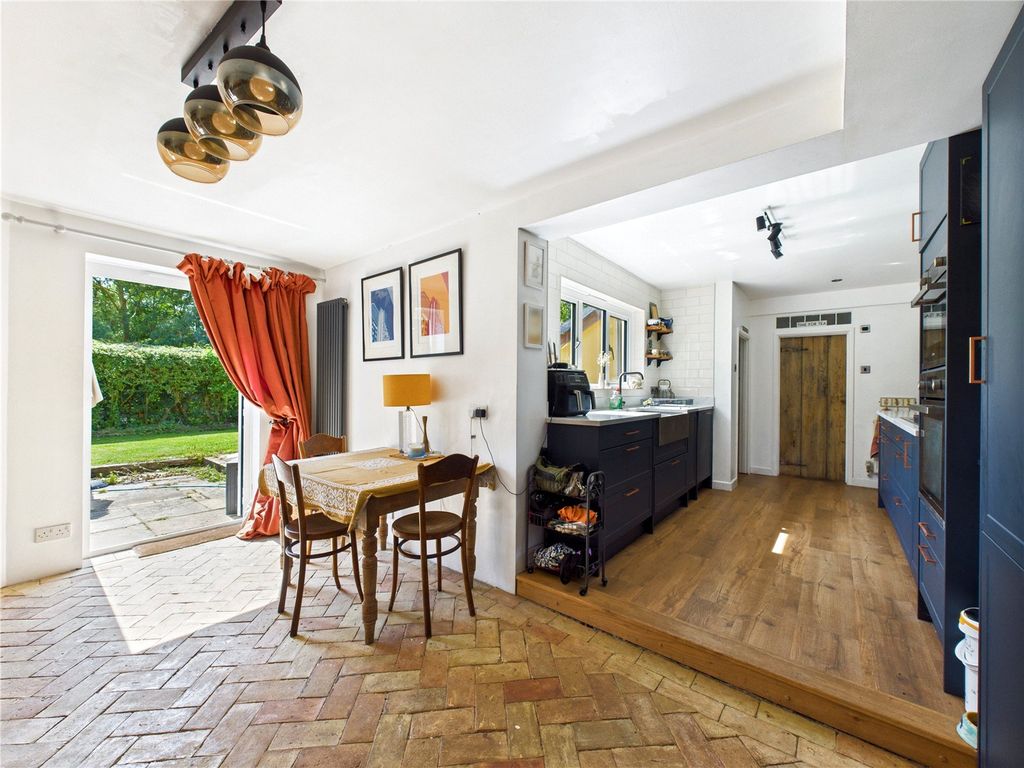 Property photo 3 of 29 Picture No. 06