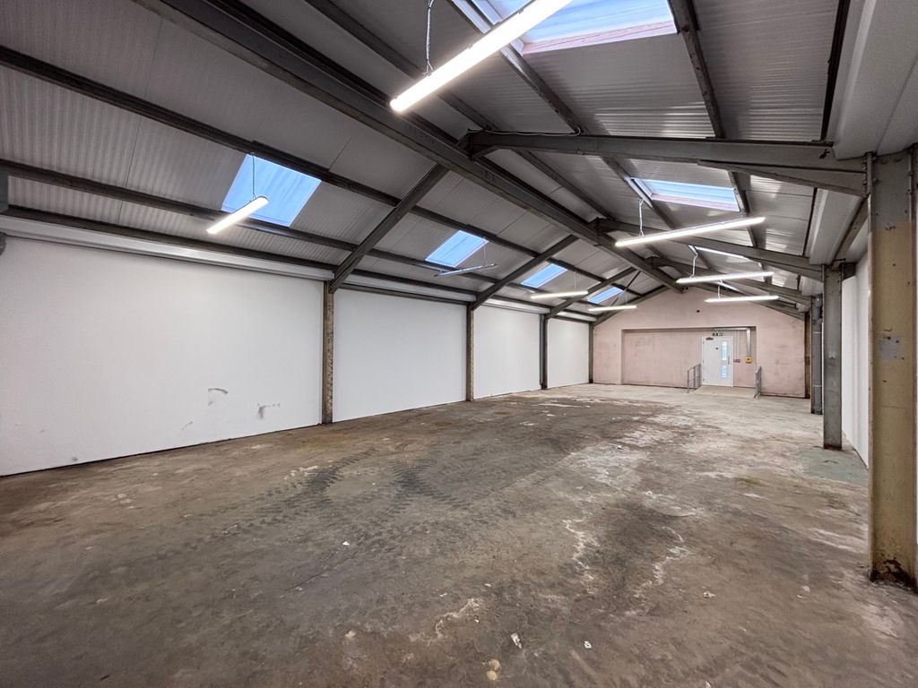 Property photo 1 of 8 Picture No. 05