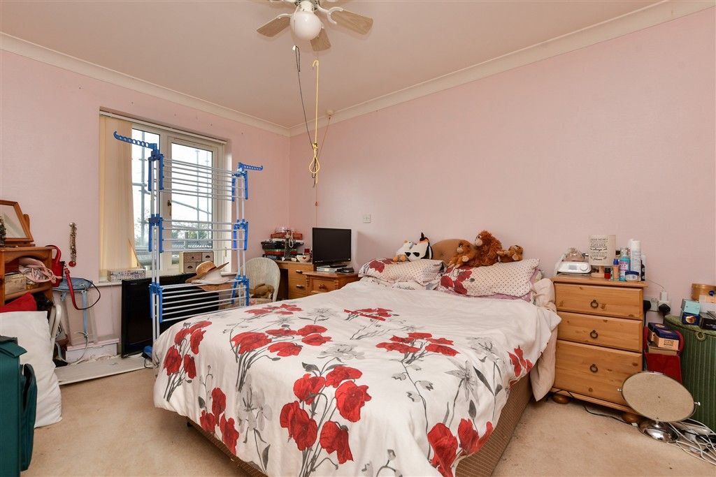 Property photo 3 of 11 Bedroom 1