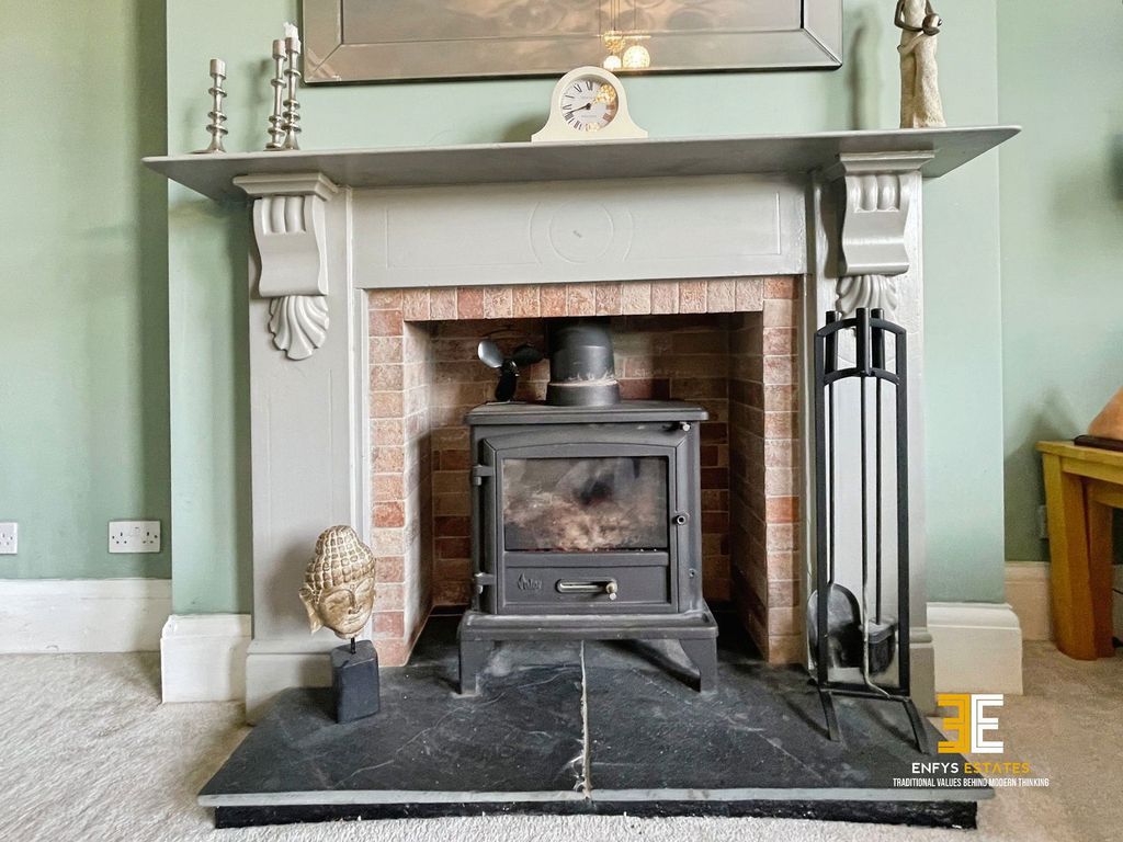 Property photo 3 of 42