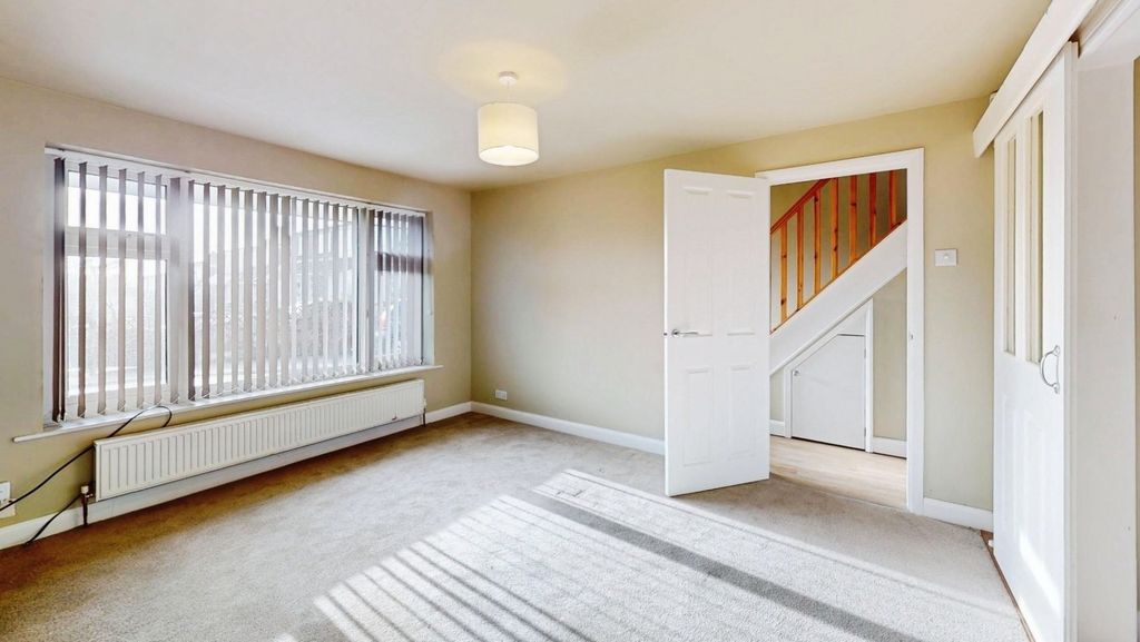 Property photo 2 of 17 Pbox-Img.Jpg