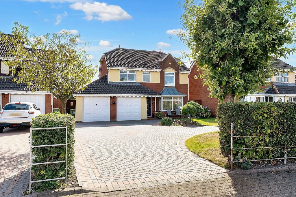 Property photo 1 of 37