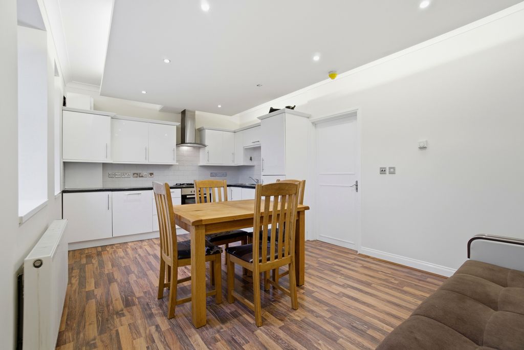 Property photo 3 of 15 Photo 3