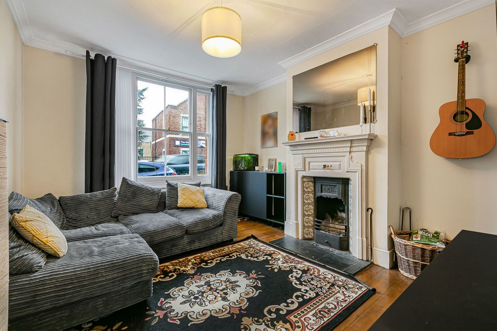 Property photo 2 of 20 Recepion Room