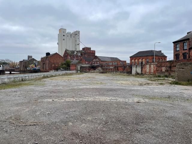 Property photo 1 of 5 Photo