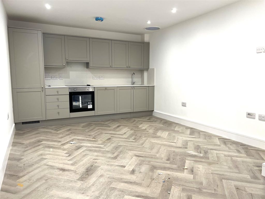 Property photo 2 of 6 Img_8564.Jpg