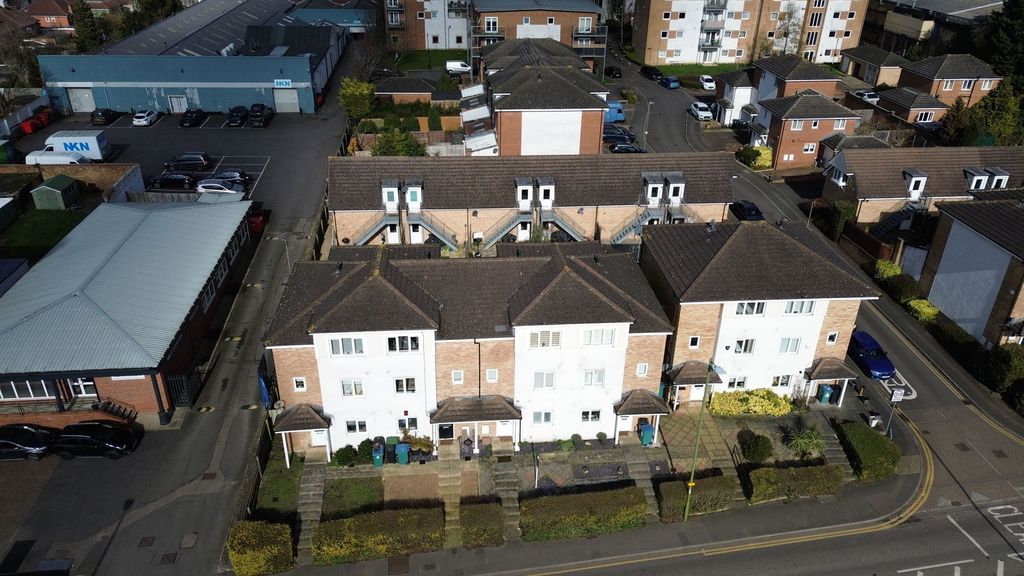 Property photo 1 of 20