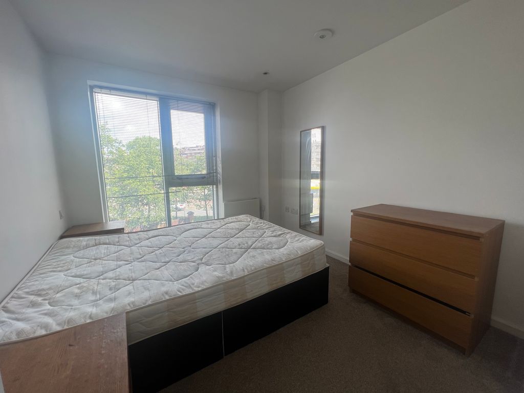 Property photo 3 of 9 Bedroom