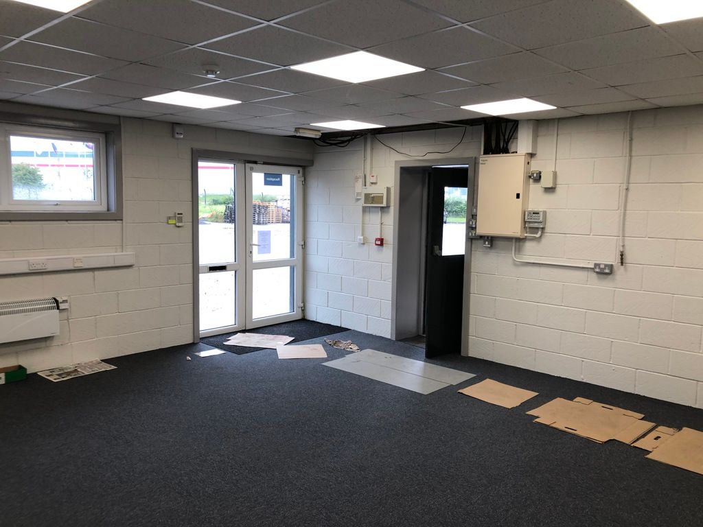 Property photo 3 of 6 Photo 26