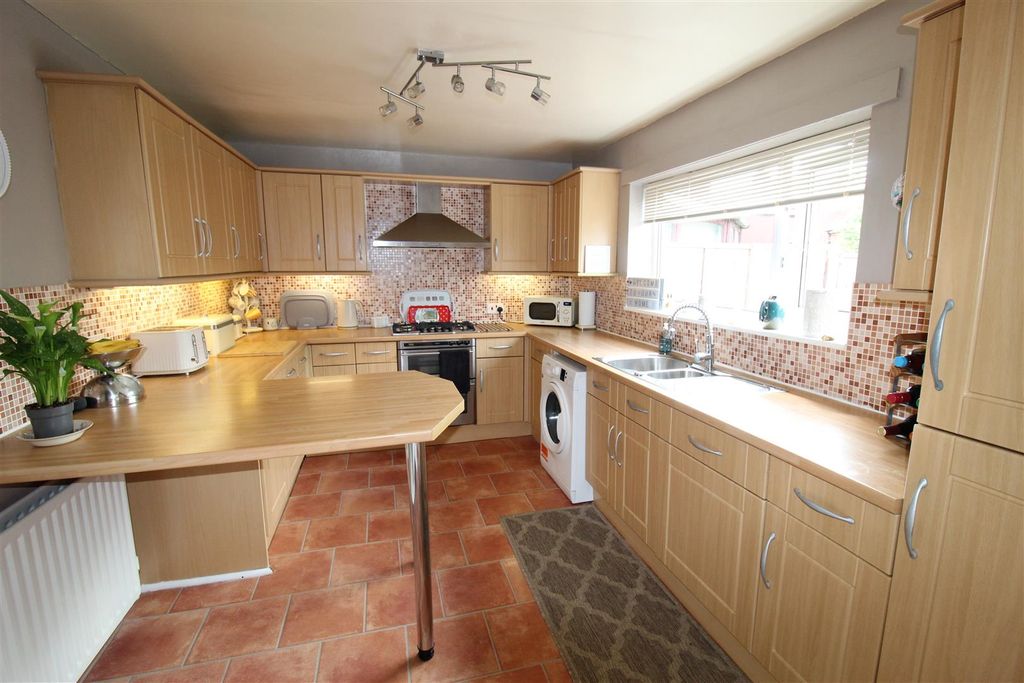 Property photo 3 of 14 Img_0935.Jpg