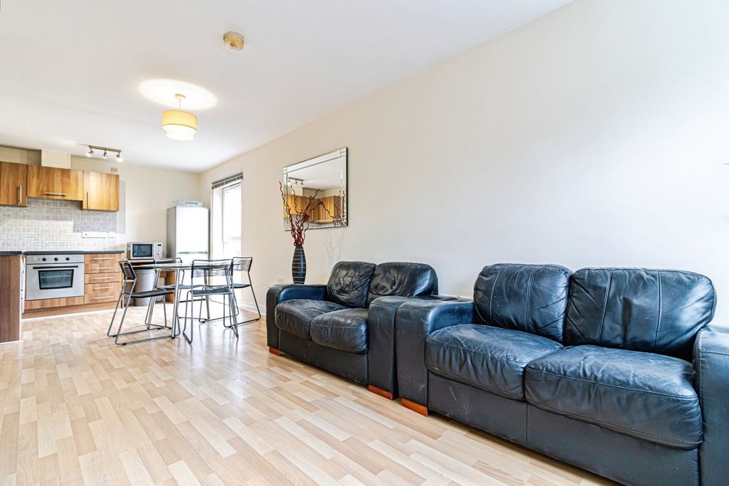 Property photo 2 of 9 Photo