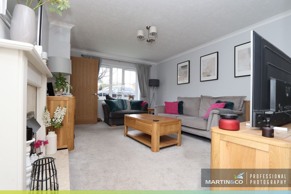 Property photo 3 of 15