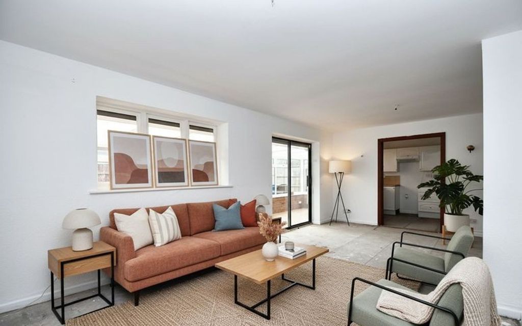 Property photo 2 of 16