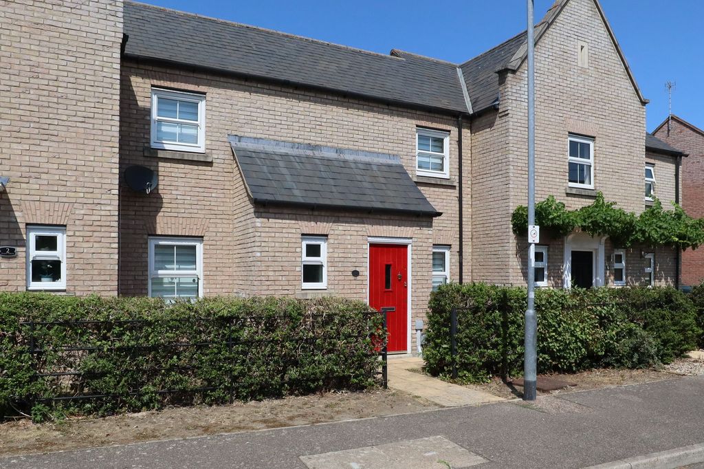 Property photo 1 of 12