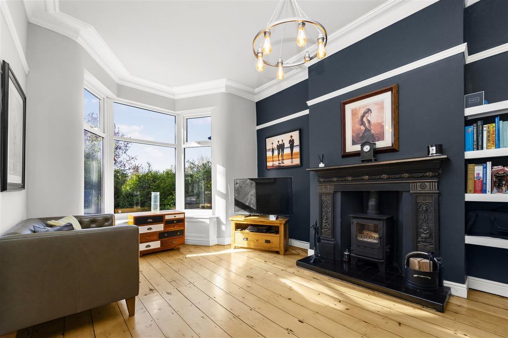 Property photo 3 of 24 5..Jpg