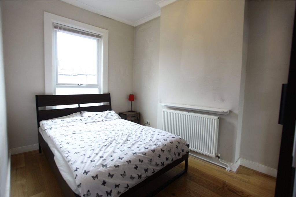 Property photo 3 of 12 Master Bedroom