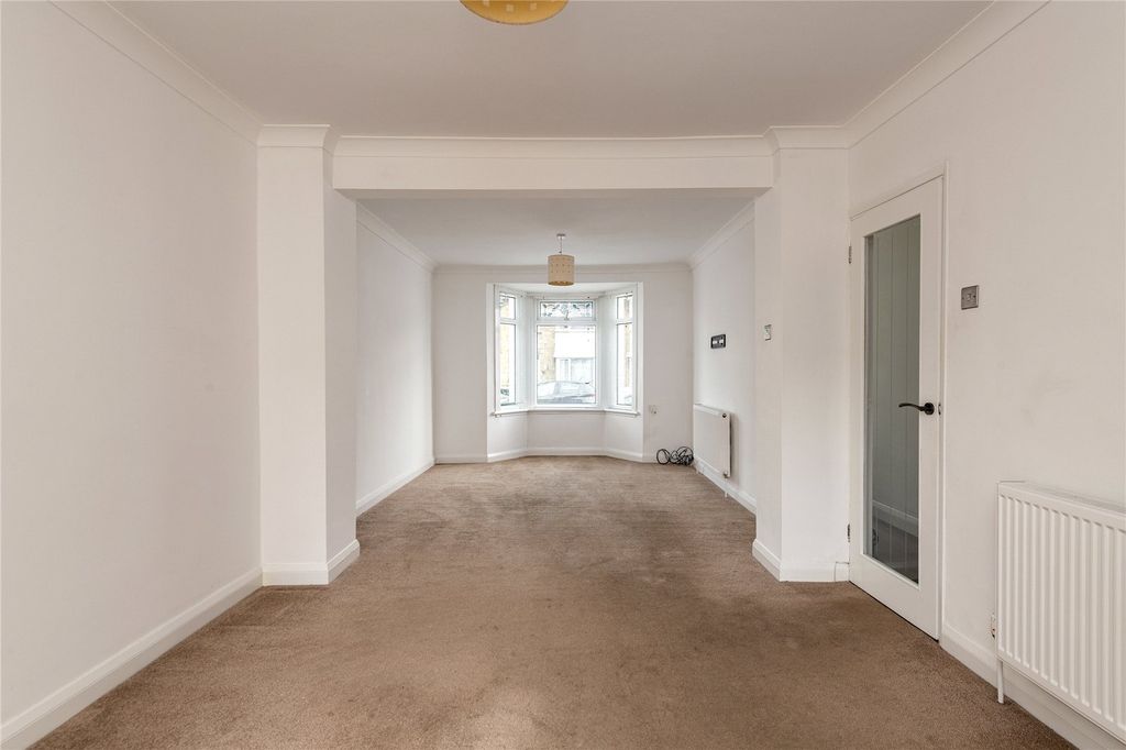 Property photo 3 of 19 Picture No. 35