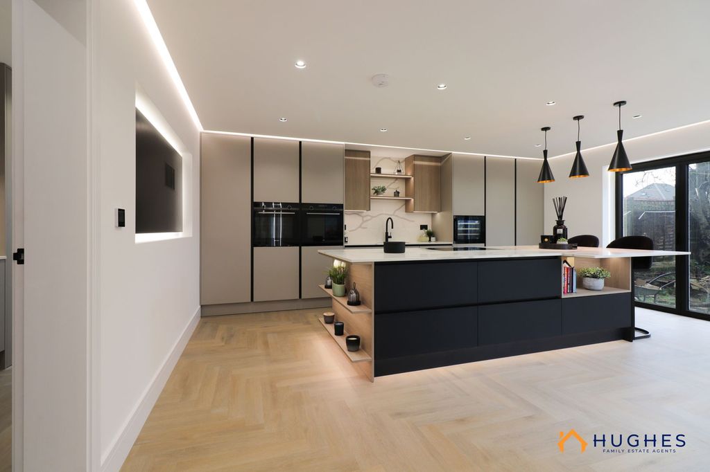 Property photo 1 of 49