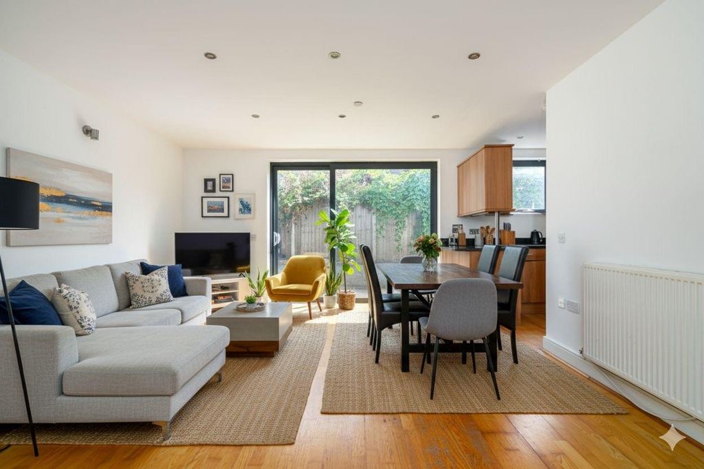 Property photo 2 of 17 Living Room.Jpeg