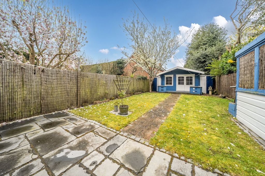 Property photo 2 of 16