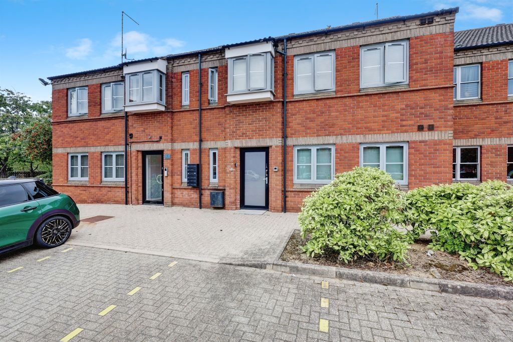 Property photo 1 of 15