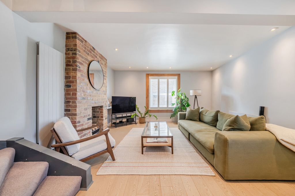 Property photo 1 of 19 1495176-14-6A5A0d...