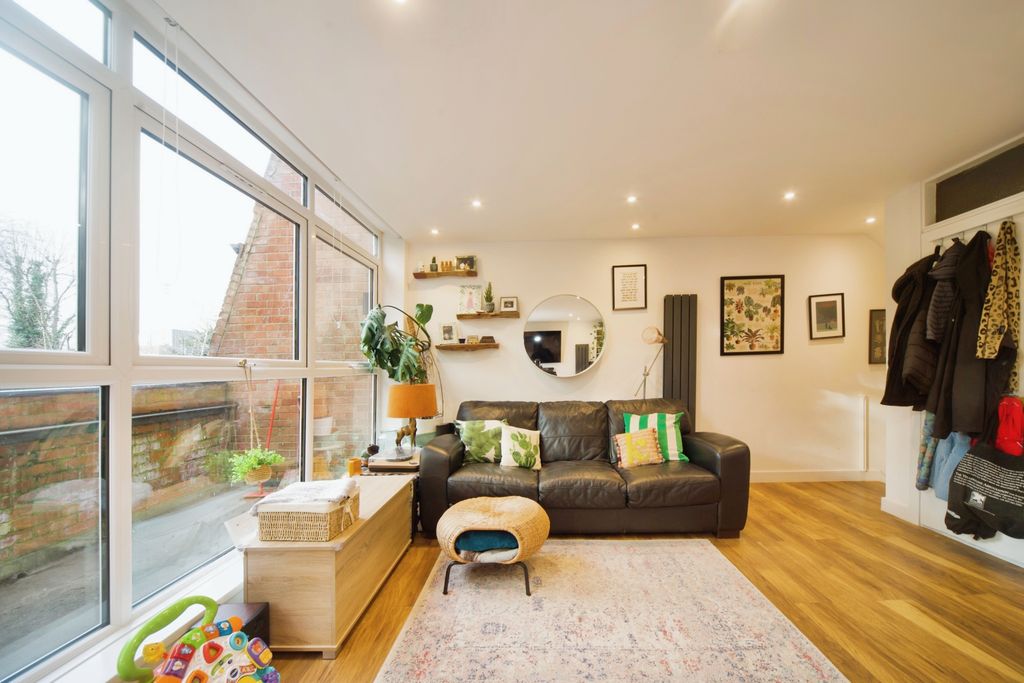 Property photo 3 of 15 Open Plan Living